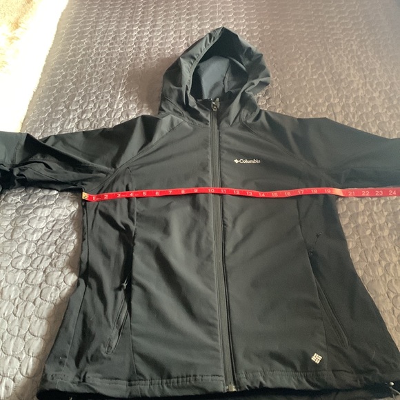 Columbia Rain Jacket Size L - Picture 4 of 7